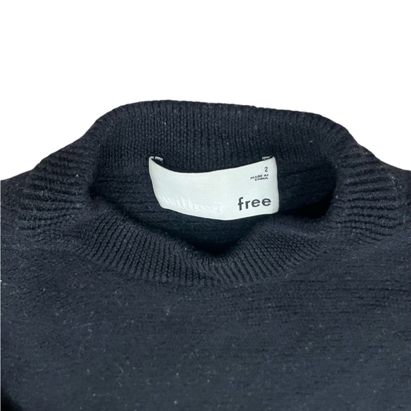 Aritzia Wilfred Free Black Lolan Cropped Knit Sweater 100% Merino Wool Size 2 - Picture 6 of 9
